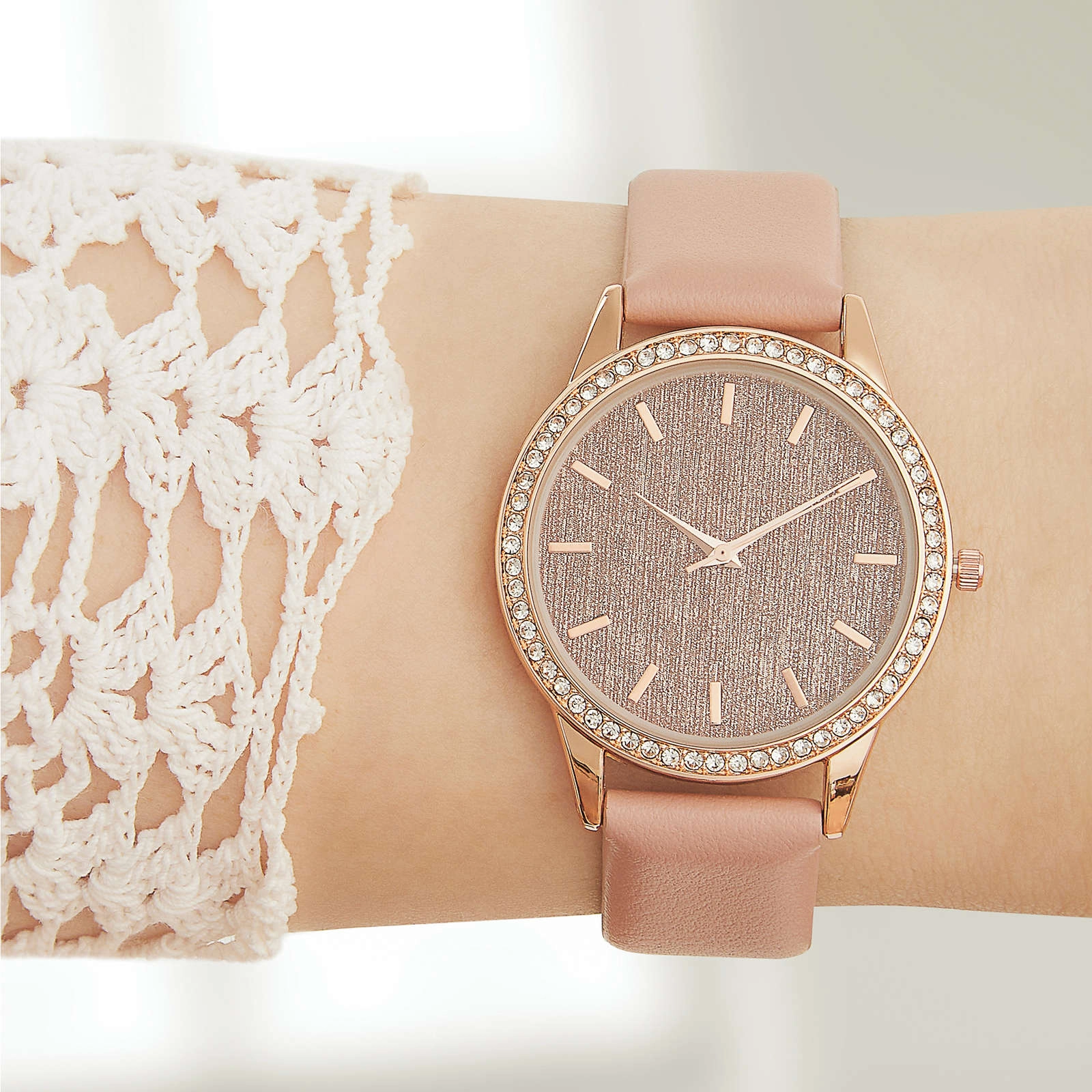 47 Fashion Watch for Ladies - Pink Blush Band with Sparkle Dial - Image 6
