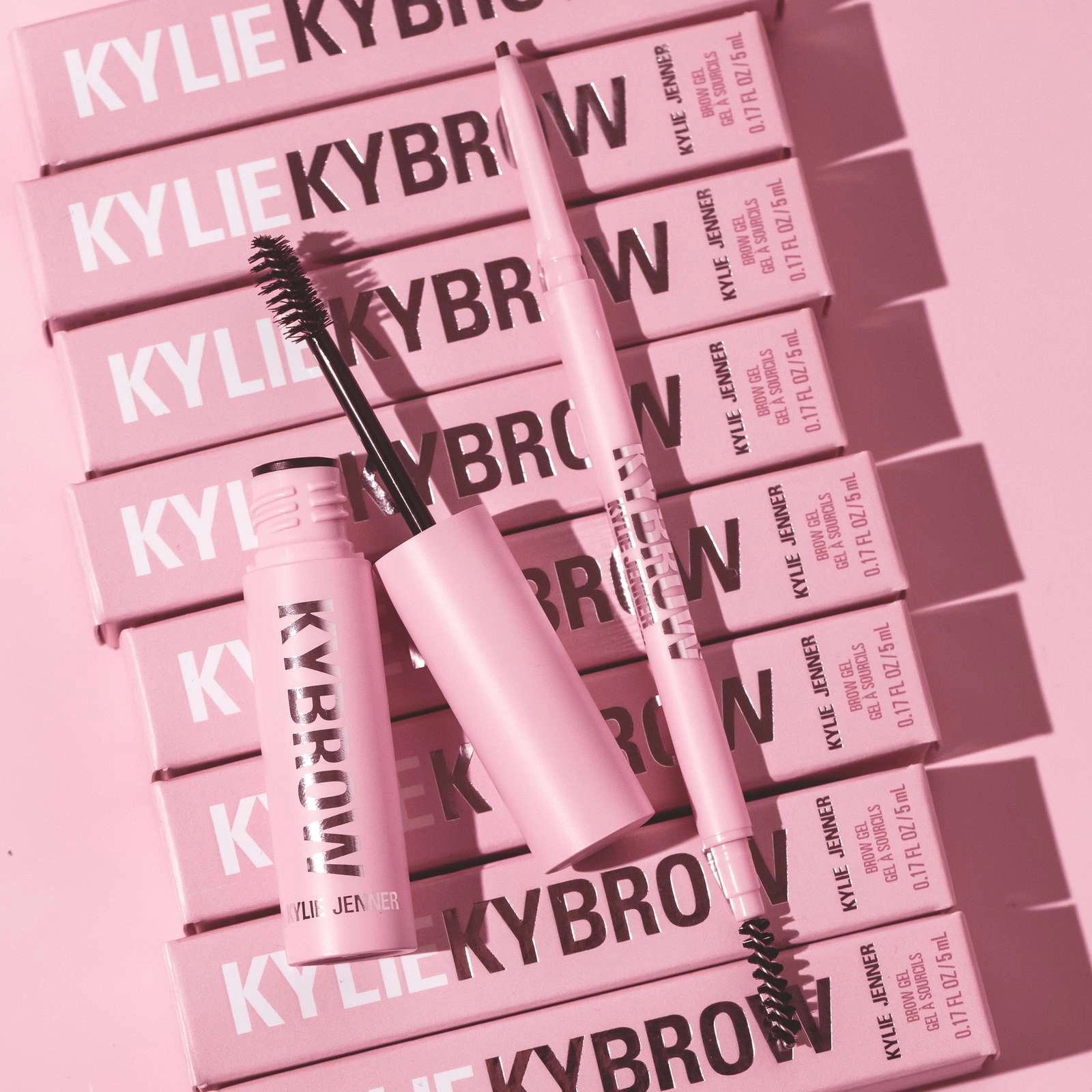 Brow Pencil</strong></td>
<td>Fill in brows using short, upward strokes that mimic your natural hair growth. Blend with the built-in spoolie for a seamless look.</td>
</tr>
<tr>
<td><strong> - Image 5