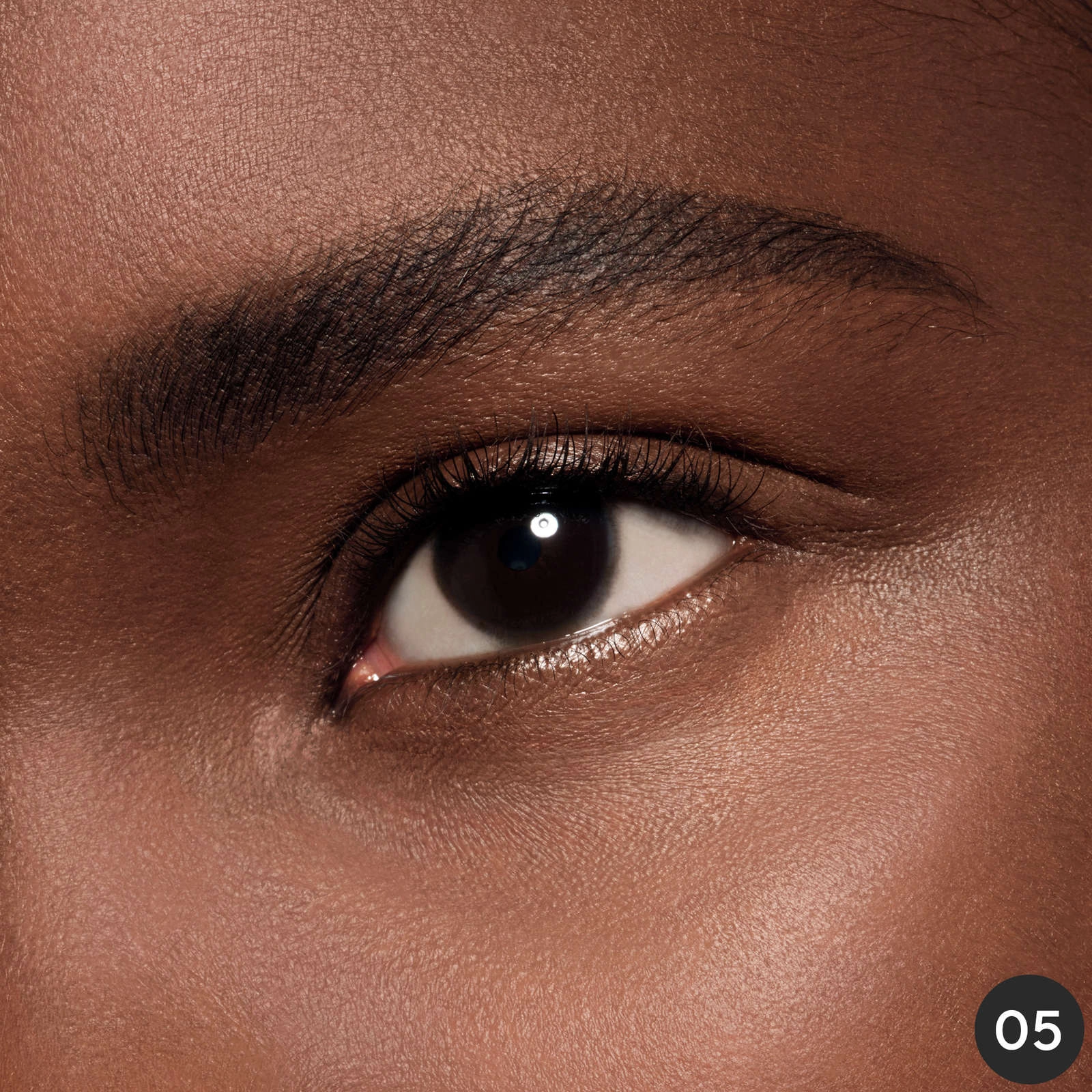 Guerlain Brow G Long-Wear Brow Pencil 02 Auburn - High Precision, Natural Finish, Easy Application - Image 5