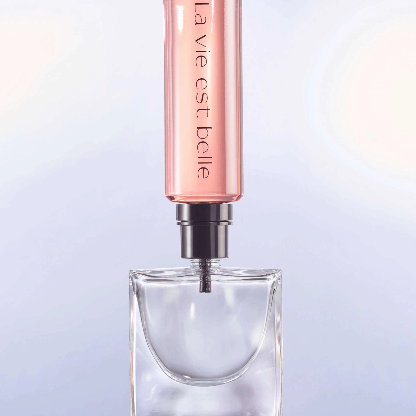 Lancôme La Vie Est Belle Eau de Parfum & Body Milk Holiday Set, 50ml Fragrance with Iris & Vanilla - Image 6