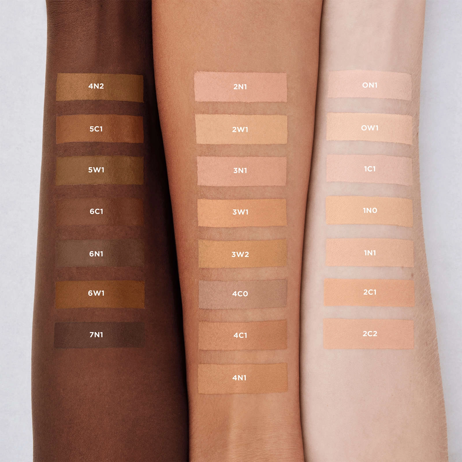 Laura Mercier Real Flawless Concealer 0N1 - Weightless, Hydrating, Crease-Proof, Perfecting Coverage - Image 4