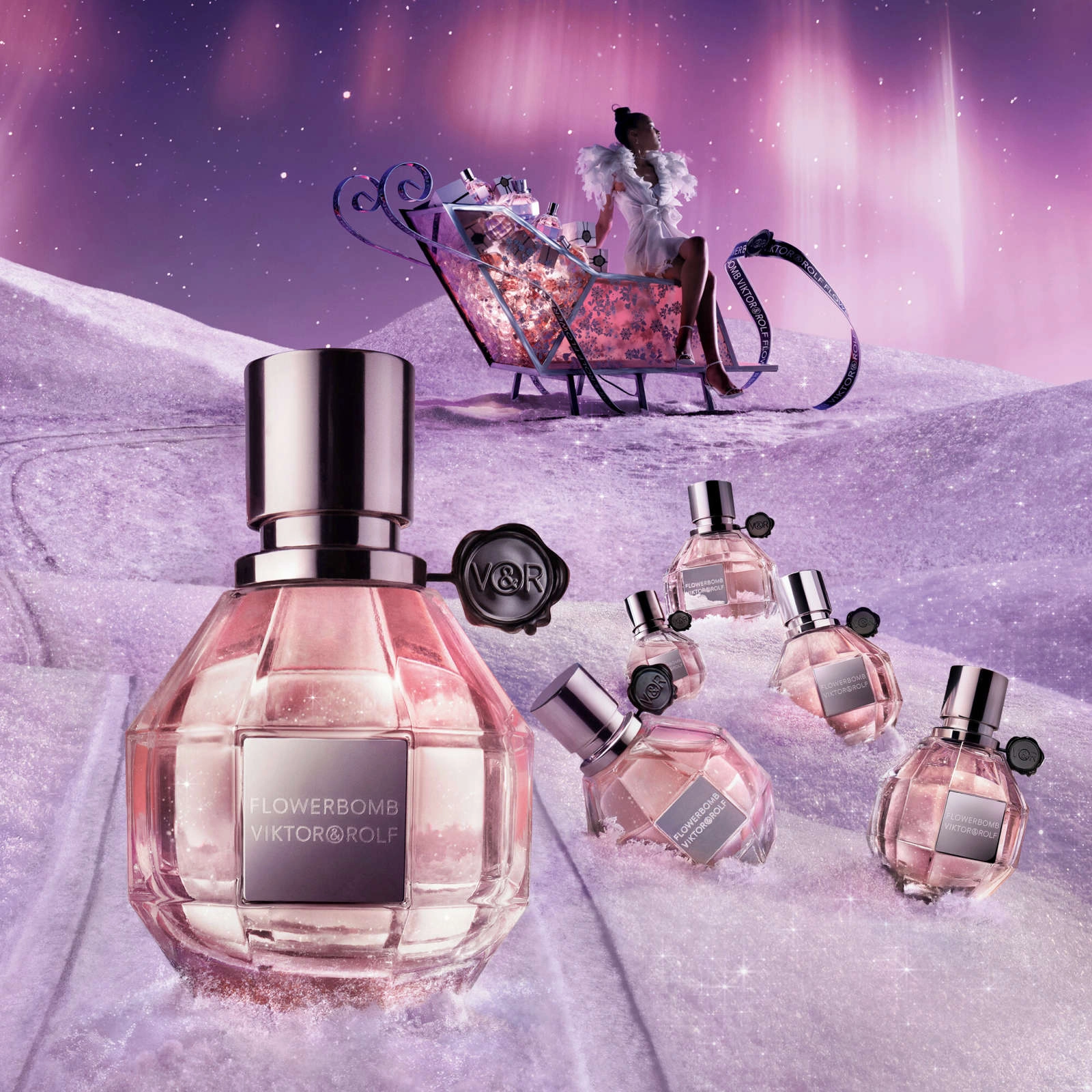 Viktor & Rolf Flowerbomb Eau de Parfum Gift Set - 30mL Spray, 50mL Lotion & 40mL Cream, Floral Aroma - Image 7